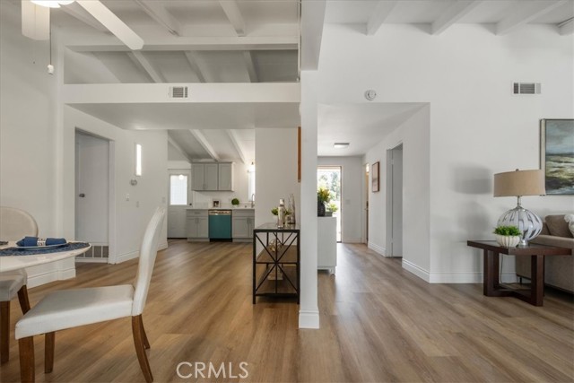 307 S Florette Street, Anaheim CA: https://media.crmls.org/medias/8714f9e8-3271-4540-8afa-030fef2f7910.jpg