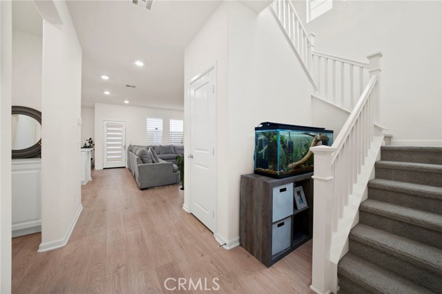 4079 Summer Way, Corona CA: https://media.crmls.org/medias/87151b52-9ffc-42f9-a2c9-22cf999a7d4e.jpg
