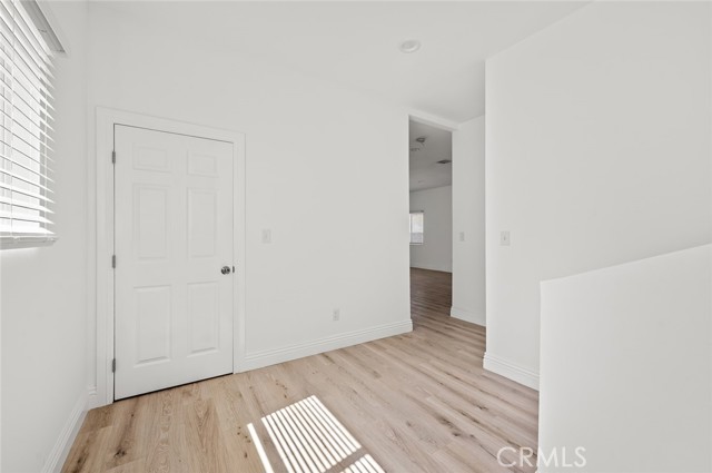 939 E 97th Street, Los Angeles CA: https://media.crmls.org/medias/871546ed-9552-4fe5-90a4-6ede482dda10.jpg
