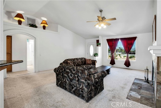 Detail Gallery Image 9 of 47 For 7685 Balsa Ave, Yucca Valley,  CA 92284 - 3 Beds | 2 Baths