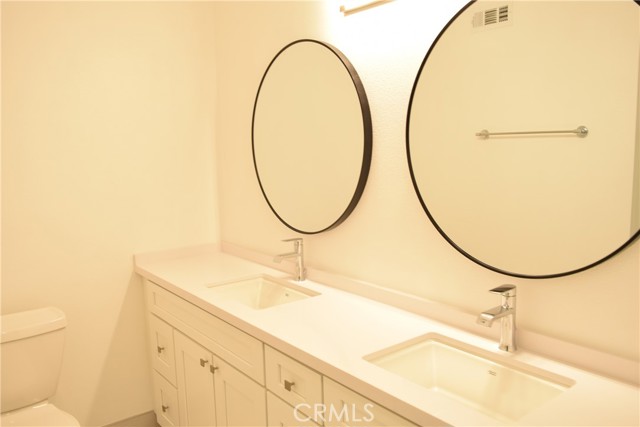 Detail Gallery Image 12 of 17 For 3103 Ginger #C,  Costa Mesa,  CA 92626 - 2 Beds | 2 Baths