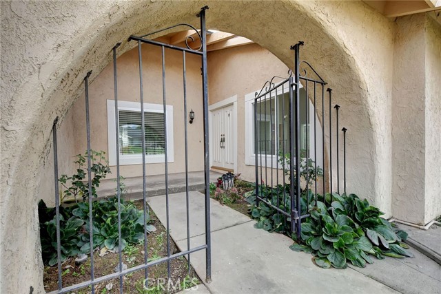 Detail Gallery Image 5 of 36 For 1922 Citruswood St, La Verne,  CA 91750 - 4 Beds | 2 Baths