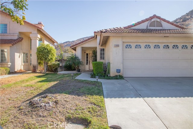 11443 Citrus Glen Ln, Fontana, CA 92337