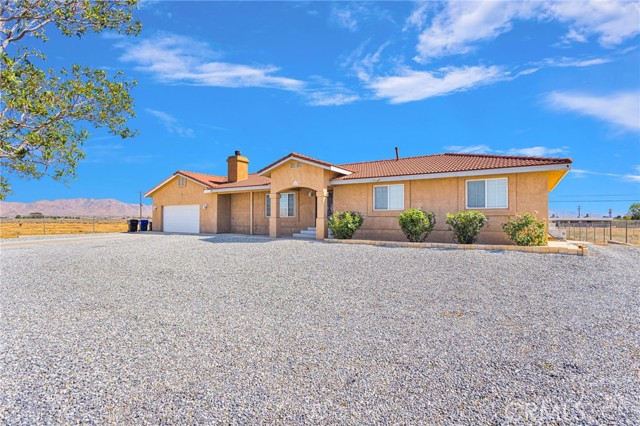 Detail Gallery Image 4 of 50 For 21237 South Rd, Apple Valley,  CA 92307 - 3 Beds | 2 Baths