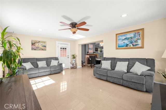 Detail Gallery Image 13 of 24 For 506 W Rosslynn, Fullerton,  CA 92832 - 3 Beds | 2 Baths