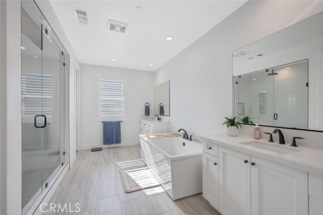 27751 Reel Lane, Stevenson Ranch CA: https://media.crmls.org/medias/871aa694-e987-4205-af7d-0c655b0358ad.jpg
