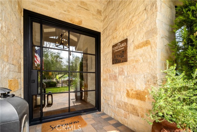 Detail Gallery Image 4 of 47 For 5558 Hoback Glen Rd, Hidden Hills,  CA 91302 - 5 Beds | 5 Baths