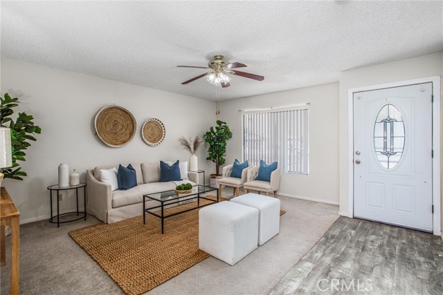 Detail Gallery Image 1 of 20 For 2302 El Rancho Cir, Hemet,  CA 92545 - 2 Beds | 2 Baths