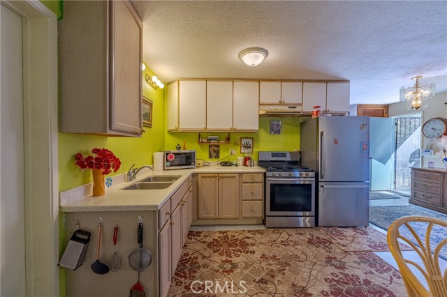 Detail Gallery Image 14 of 60 For 10038 Holtzel, Coulterville,  CA 95311 - 4 Beds | 3 Baths