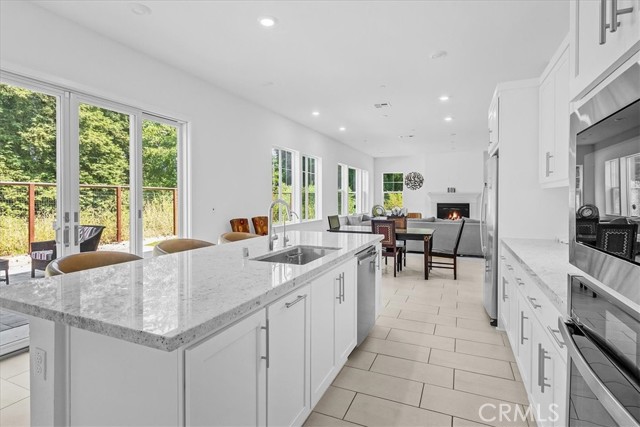 Detail Gallery Image 5 of 35 For 211 Creekside Ct, Scotts Valley,  CA 95066 - 5 Beds | 4/1 Baths