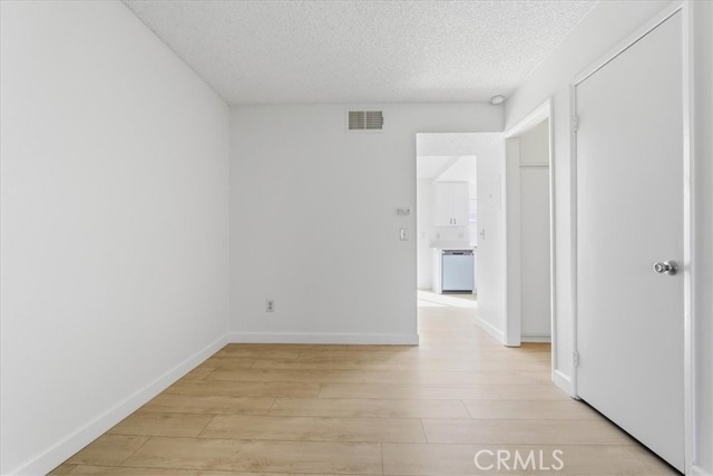 Detail Gallery Image 10 of 44 For 455 Shadyglen Ln, San Dimas,  CA 91773 - 3 Beds | 2/1 Baths