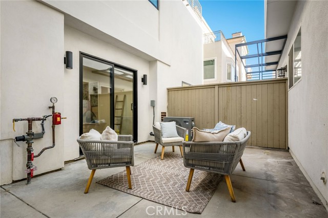 Detail Gallery Image 47 of 62 For 89 Bayview, Manhattan Beach,  CA 90266 - 3 Beds | 3/1 Baths