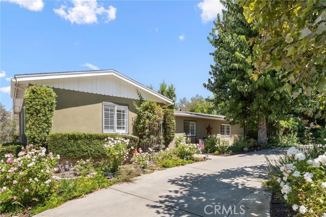Detail Gallery Image 2 of 56 For 36126 Panorama Dr, Yucaipa,  CA 92399 - 3 Beds | 2 Baths