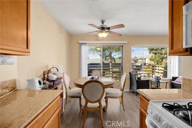 Detail Gallery Image 8 of 30 For 1410 W Lambert #202,  La Habra,  CA 90631 - 1 Beds | 1 Baths