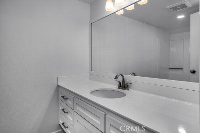 Detail Gallery Image 16 of 33 For 21333 Lassen St 2k,  Chatsworth,  CA 91311 - 2 Beds | 1/1 Baths