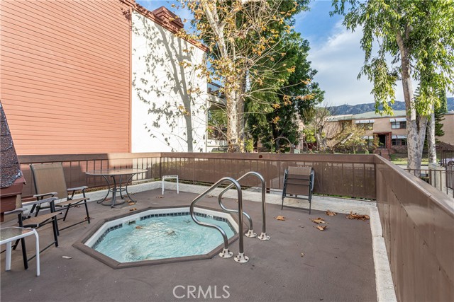 Detail Gallery Image 35 of 44 For 230 Bethany Rd #306,  Burbank,  CA 91504 - 2 Beds | 2 Baths
