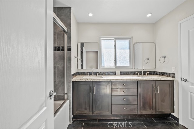 16431 Grayville, La Mirada CA: https://media.crmls.org/medias/871f90fc-6d01-4ddd-87ce-7650b6f044a4.jpg