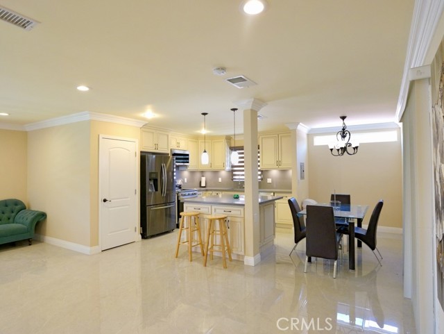 17430 Hemmingway Street, Northridge CA: https://media.crmls.org/medias/871fcb44-a0d5-4f2f-8ec7-39abd94fa172.jpg