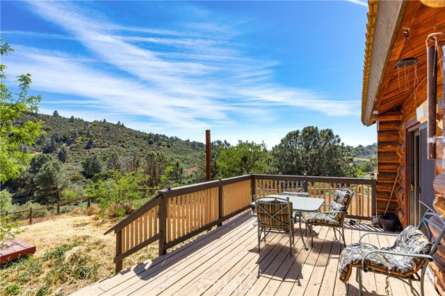 Detail Gallery Image 3 of 38 For 30771 Fox Ridge Ct, Tehachapi,  CA 93561 - 3 Beds | 2 Baths