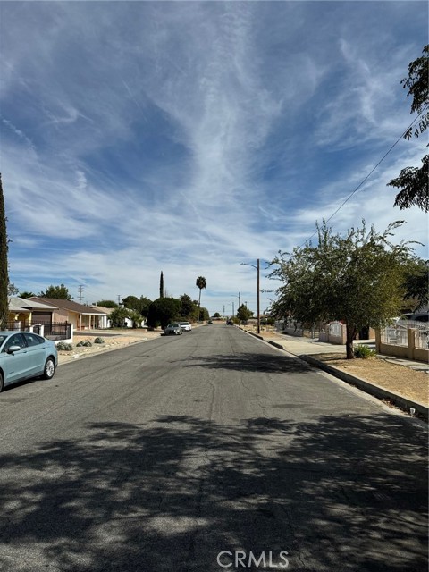 Detail Gallery Image 8 of 8 For 209 Pictorial St, Palmdale,  CA 93550 - 3 Beds | 3 Baths