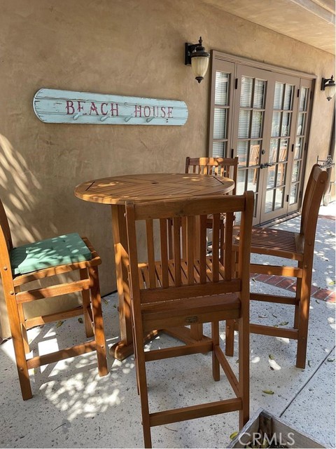 Detail Gallery Image 4 of 20 For 504 Avocado Ave, Corona Del Mar,  CA 92625 - 3 Beds | 3 Baths