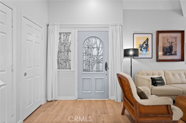 Detail Gallery Image 3 of 50 For 23 Santa Rosa Ct, Manhattan Beach,  CA 90266 - 3 Beds | 2/1 Baths