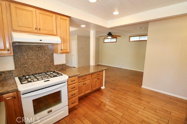 property-img