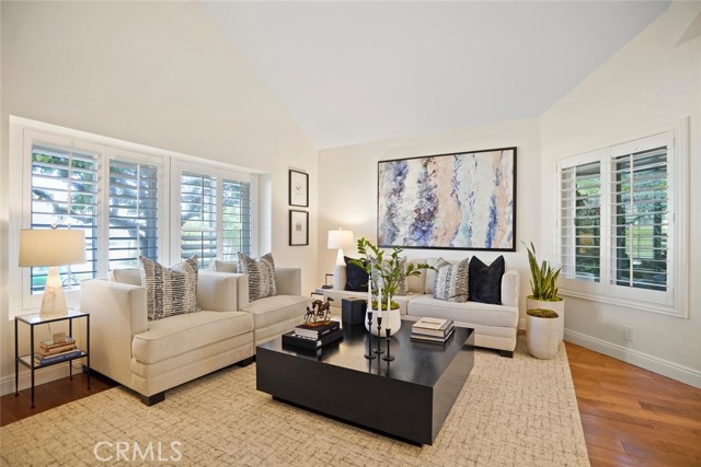 Detail Gallery Image 10 of 75 For 6617 Oak Forest Dr, Oak Park,  CA 91377 - 3 Beds | 2/1 Baths