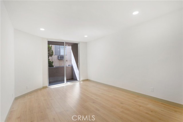 Detail Gallery Image 10 of 24 For 1745 Camino Palmero St #107,  Los Angeles,  CA 90046 - 1 Beds | 1 Baths
