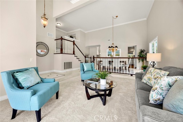 Image 11 of 59 For 897 Kings Canyon Road