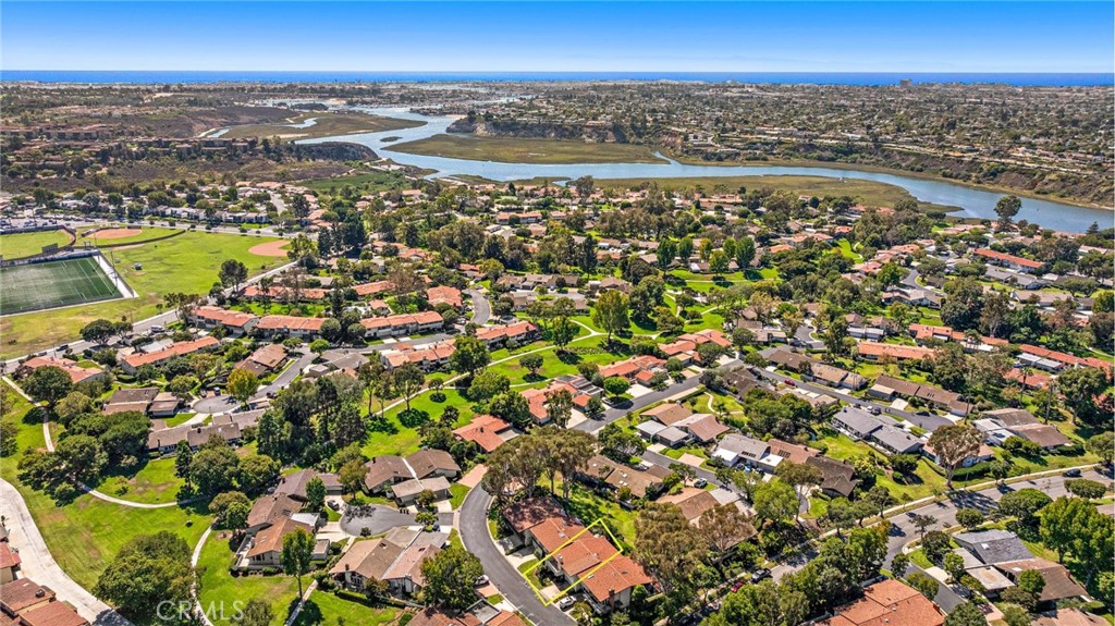 MLS #OC25221146 image #24