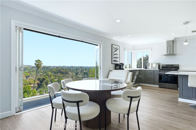 Detail Gallery Image 9 of 56 For 334 Anita Dr, Pasadena,  CA 91105 - 6 Beds | 5 Baths