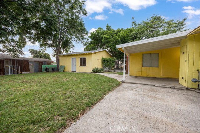 25347 Union Street, San Bernardino CA: https://media.crmls.org/medias/87256515-7485-43ee-a4a1-beda286308dc.jpg