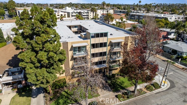 Detail Gallery Image 43 of 47 For 3665 E 1st St #202,  Long Beach,  CA 90803 - 2 Beds | 2 Baths