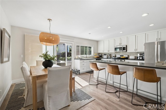 Detail Gallery Image 8 of 41 For 2048 Garden Ln, Costa Mesa,  CA 92627 - – Beds | – Baths