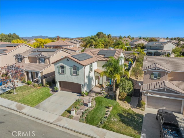 Detail Gallery Image 2 of 37 For 28331 Alton Way, Castaic,  CA 91384 - 5 Beds | 3 Baths