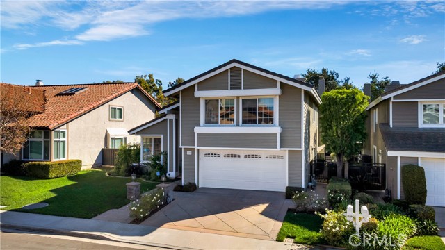 Detail Gallery Image 3 of 55 For 7 Nantucket, Irvine,  CA 92620 - 4 Beds | 2/1 Baths