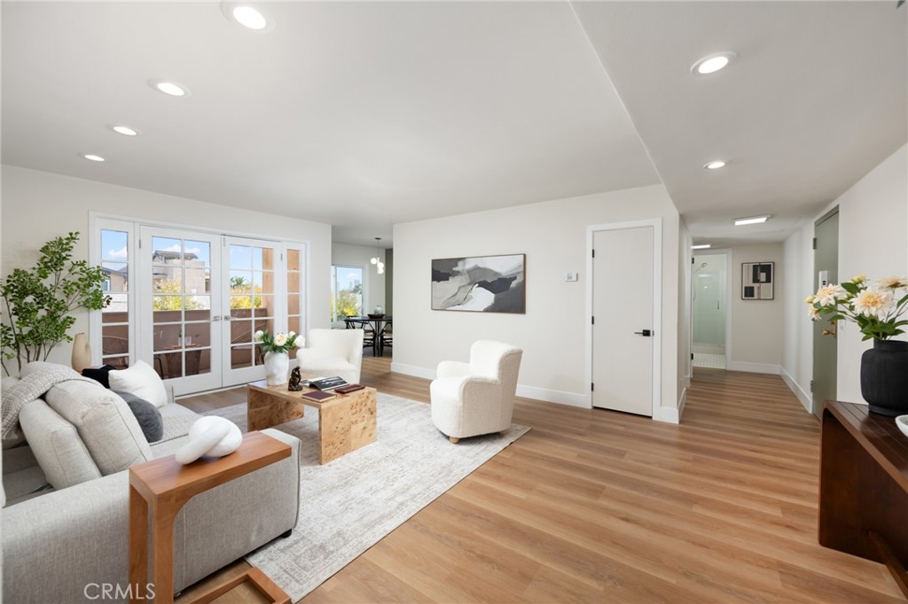 1010 Palm Avenue #207