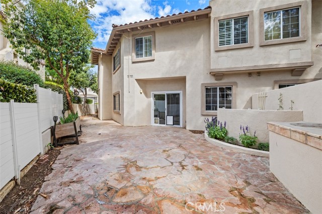 1072 Pan Ct., Thousand Oaks CA: https://media.crmls.org/medias/87265b1d-db8e-41f9-84ce-e8e1171077f1.jpg