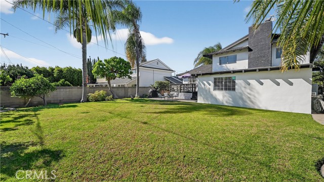 Detail Gallery Image 8 of 53 For 11062 Bixler Circle, Garden Grove,  CA 92840 - 5 Beds | 2/1 Baths