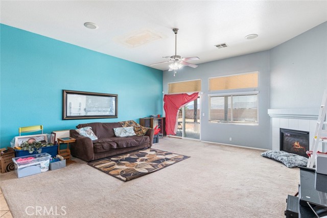 Detail Gallery Image 12 of 35 For 14193 Fresian, Apple Valley,  CA 92307 - 4 Beds | 3 Baths