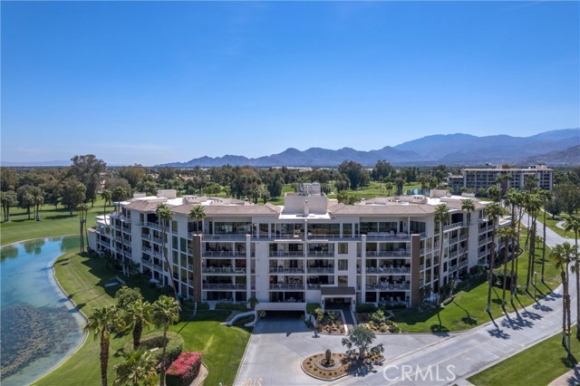 Detail Gallery Image 1 of 47 For 910 Island Drive #112,  Rancho Mirage,  CA 92270 - 2 Beds | 2 Baths