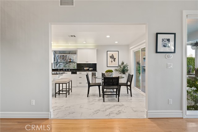 2567 Oakshore Drive, Westlake Village CA: https://media.crmls.org/medias/8727f1f7-a5e5-4878-86b2-251086e7cc86.jpg