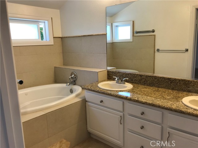 Detail Gallery Image 14 of 24 For 3 Morris Rd, Irvine,  CA 92620 - 4 Beds | 2 Baths