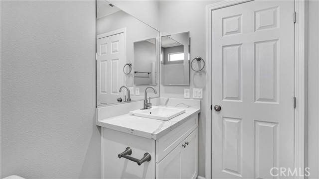 Detail Gallery Image 34 of 37 For 11181 5th Ave, Hesperia,  CA 92345 - 4 Beds | 2/1 Baths