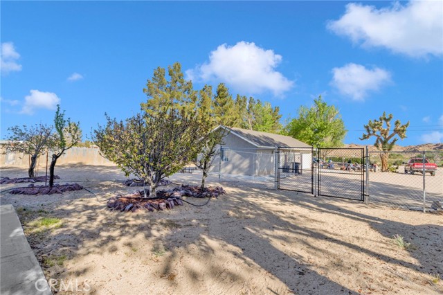 Detail Gallery Image 54 of 68 For 10298 Custer Ave, Lucerne Valley,  CA 92356 - 5 Beds | 2/1 Baths