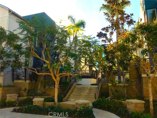 Detail Gallery Image 33 of 35 For 5403 W 149th Pl #13,  Hawthorne,  CA 90250 - 2 Beds | 2/1 Baths