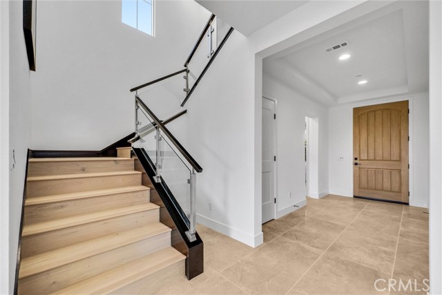 218 Collino, Irvine CA: https://media.crmls.org/medias/872afc24-3d77-42a9-849d-90b951e171d9.jpg