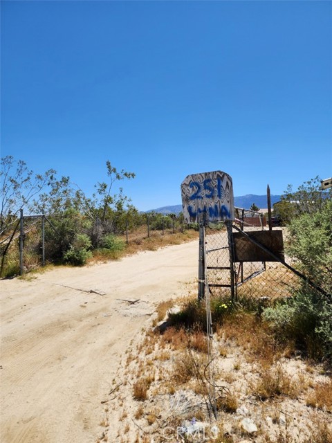 Detail Gallery Image 9 of 12 For 13275 County  Line St, Pinon Hills,  CA 92372 - – Beds | – Baths