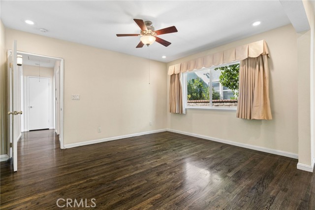 9250 Arleta photo 25